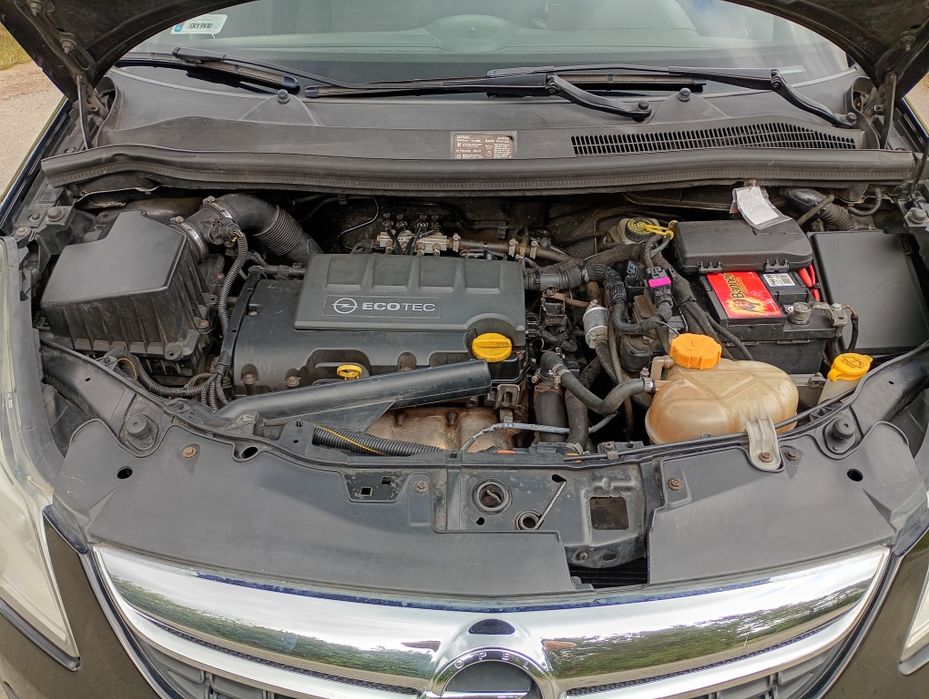 Sprzedam ładną Corsę z gazem