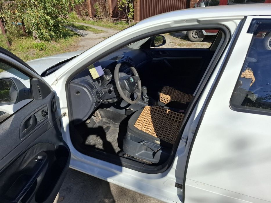 Skoda Octavia A5, 2011р, 1.6 бензин, в гарному стані