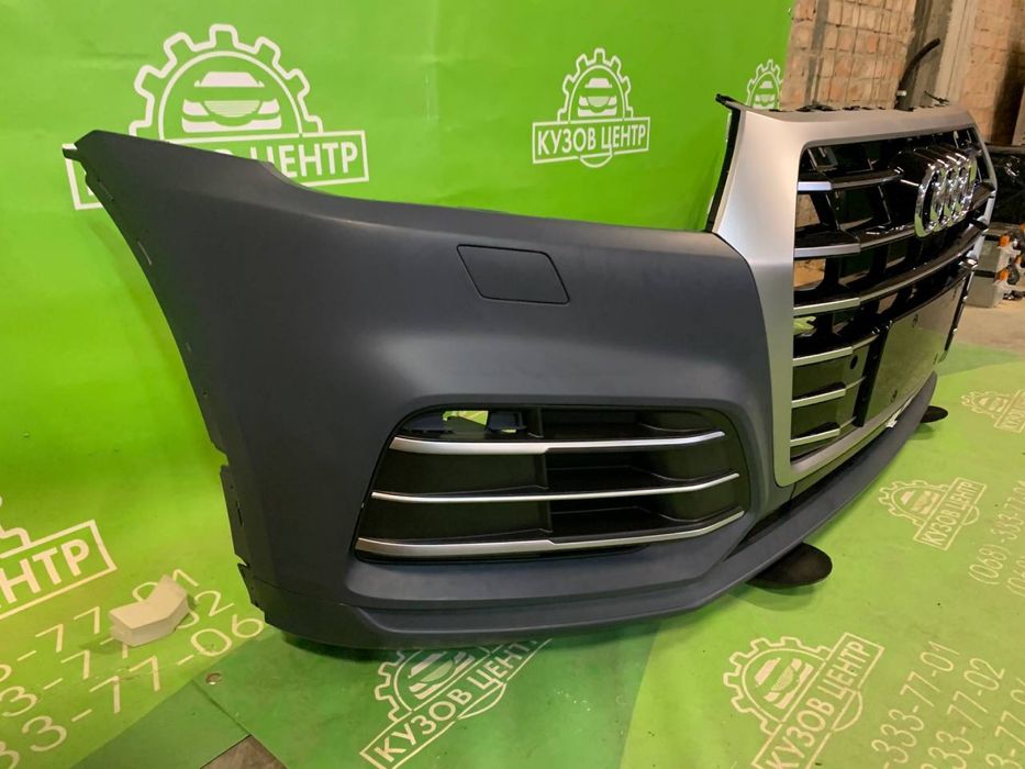Комплект передній Audi Q5 2017 - 2020 бампер капот фара телевизор фары