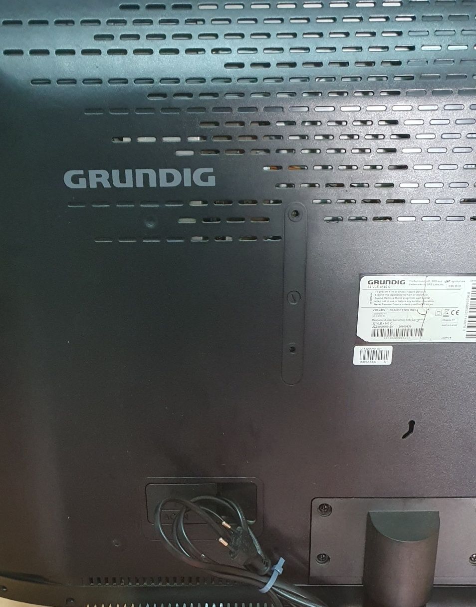 Vendo tv lcd grundig 32 polegadas