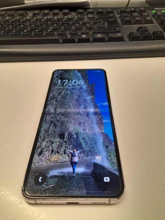 Samsung Z Flip 5 Rosa