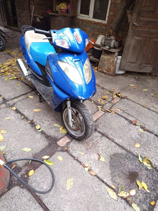 Скутер мопед150кубів