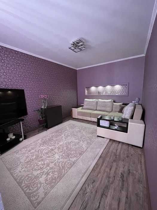 Продається затишна двохрівнева квартира по вул. Кравчука