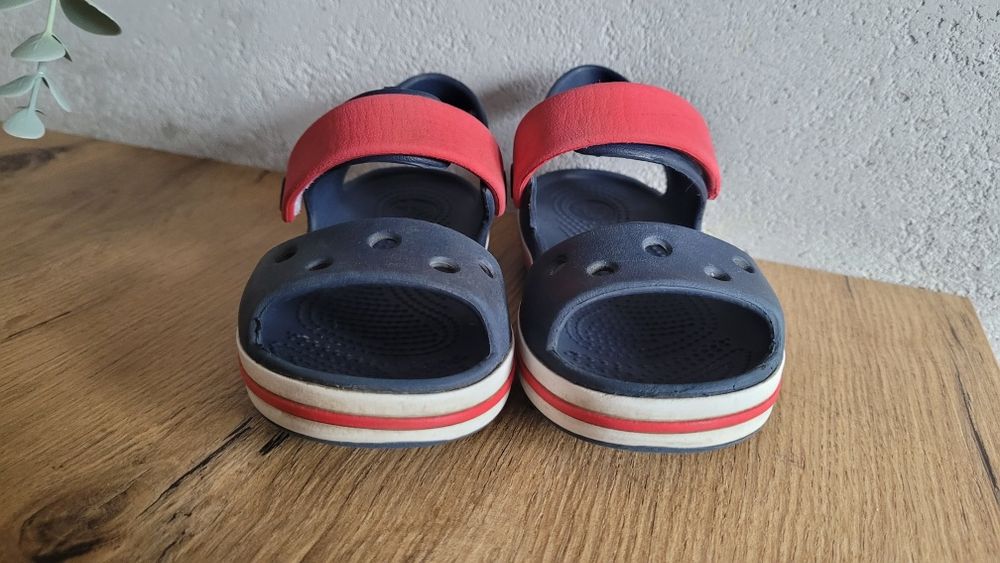 Sandałki firmy crocs