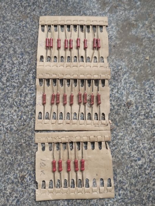 Продам новые конденсаторы ссср