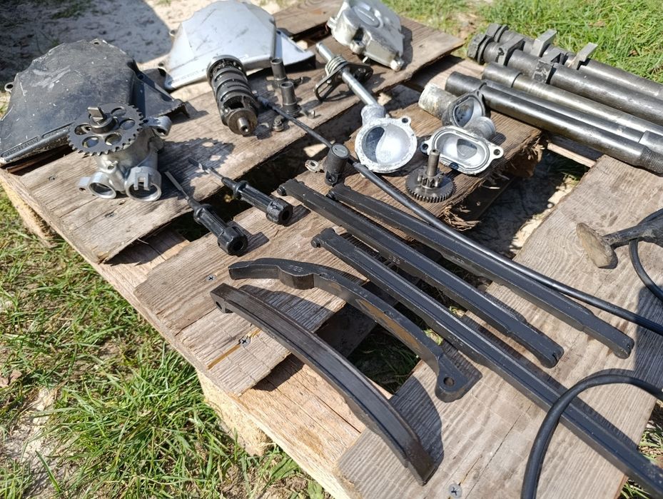 Części Yamaha R6 rj03 98 - 02 r 5EB rj01 impulsator stopka ślizg B4