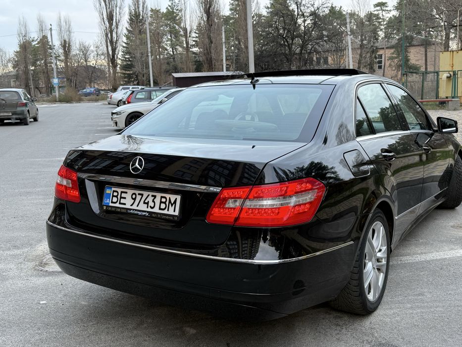 Mercedes-Benz w212  e200 cdi