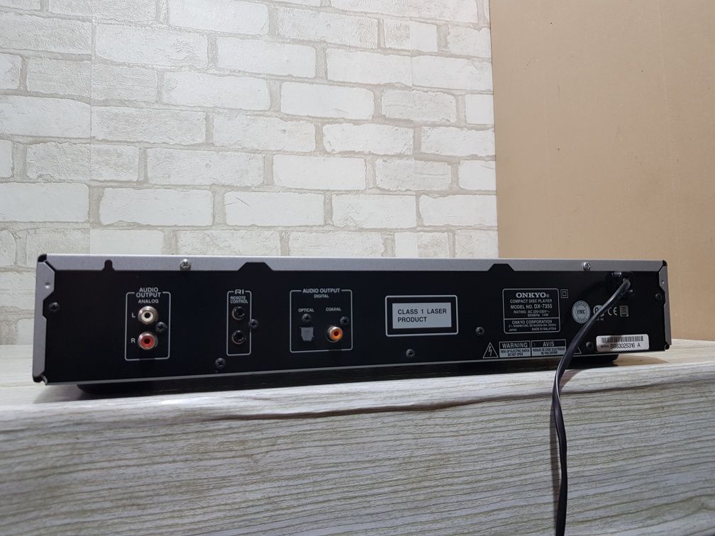 СD/МР3 програвач/проигрыватель Onkyo DX-7355  б/у з Німеччини