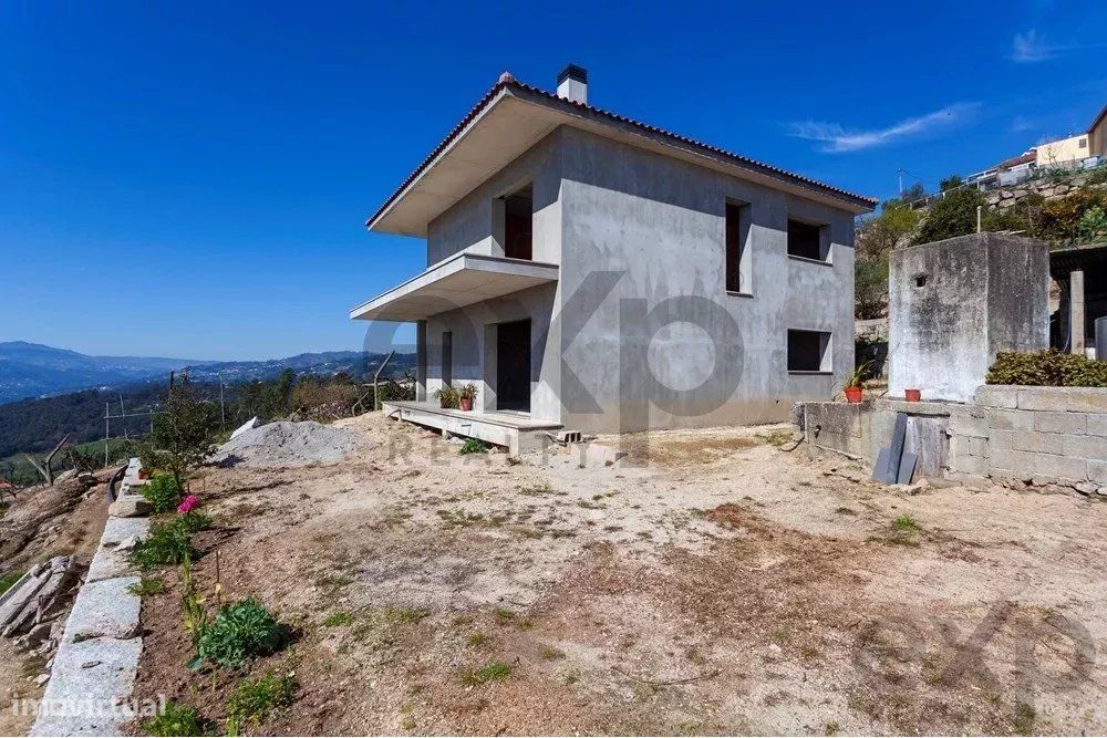 Moradia T3 Em Construção | Vistas Sobre O Rio Douro | Baião