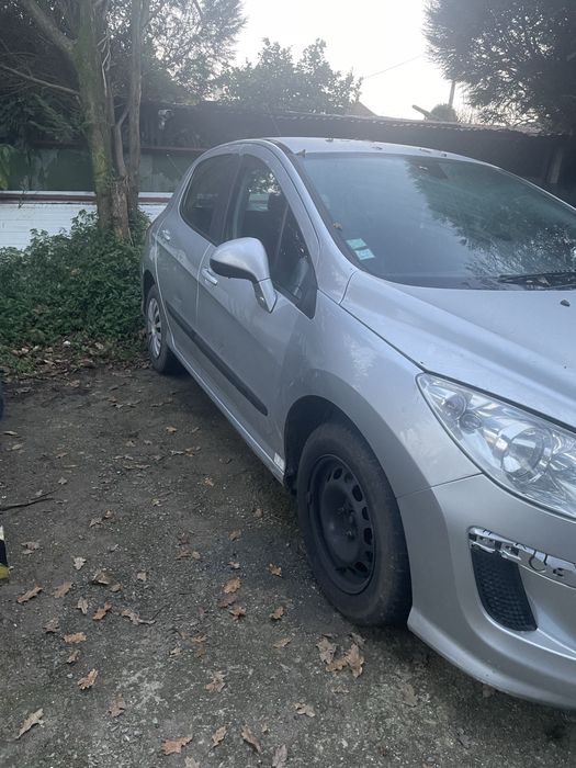 Peugeot 308 1.6 hdi 8v gps 2011