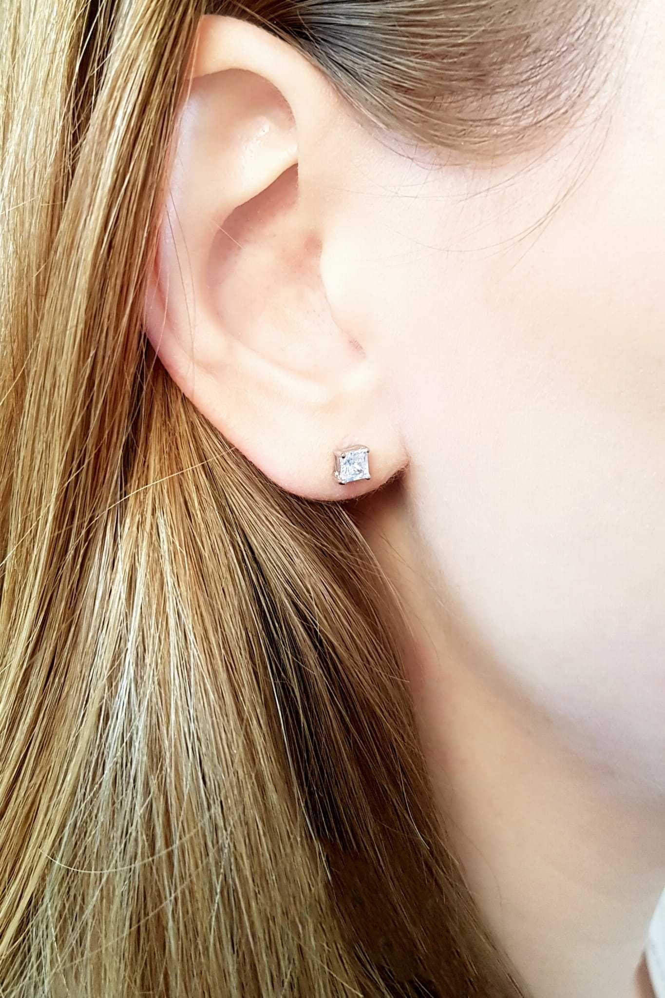 Srebrne kolczyki z białą cyrkonią 4 mm