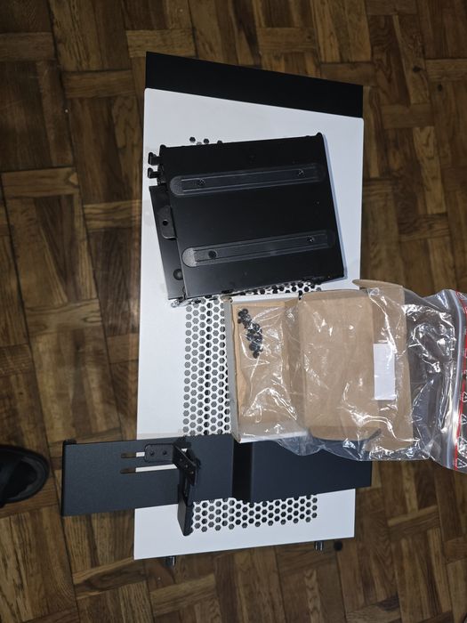 Obudowa Sharkoon Elite ca300t ARGB + 3 x wentylator ARGB 120 mm białe