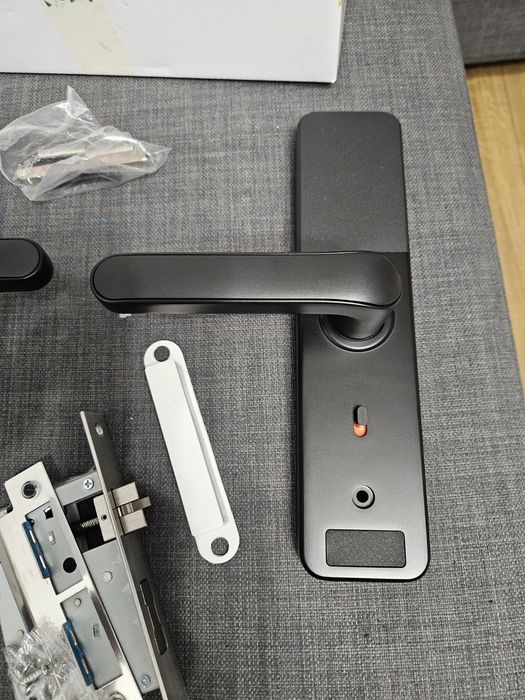 Klamka na kod+czytnik RFID+palec