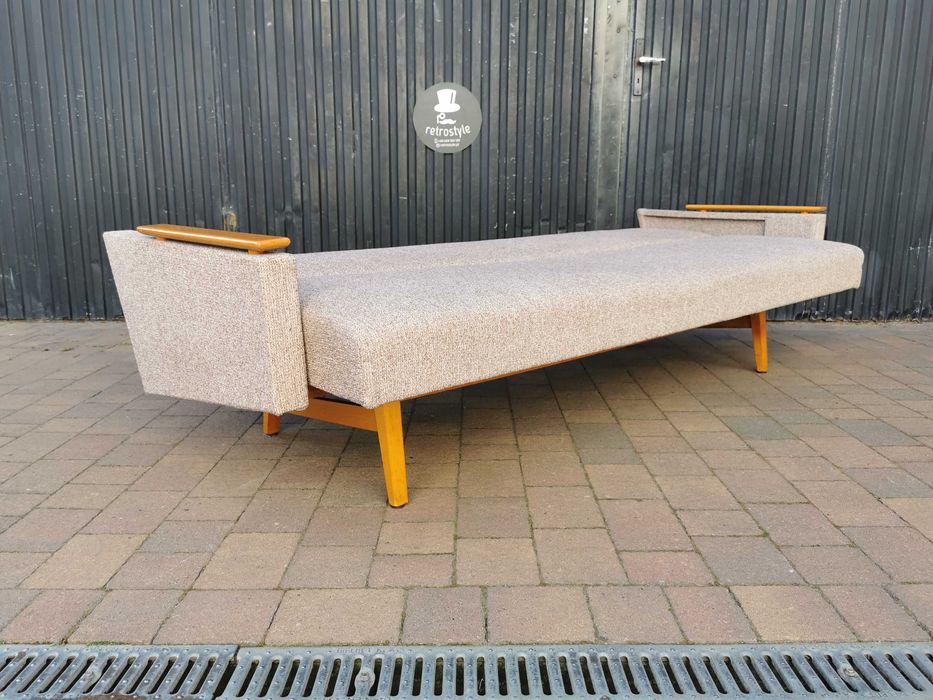Kanapa/ Sofa "tapczan" JITONA, Czechosłowacja '60-Brusel design, Retro
