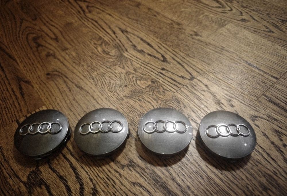 Пластикові заглушки нові з кільцем