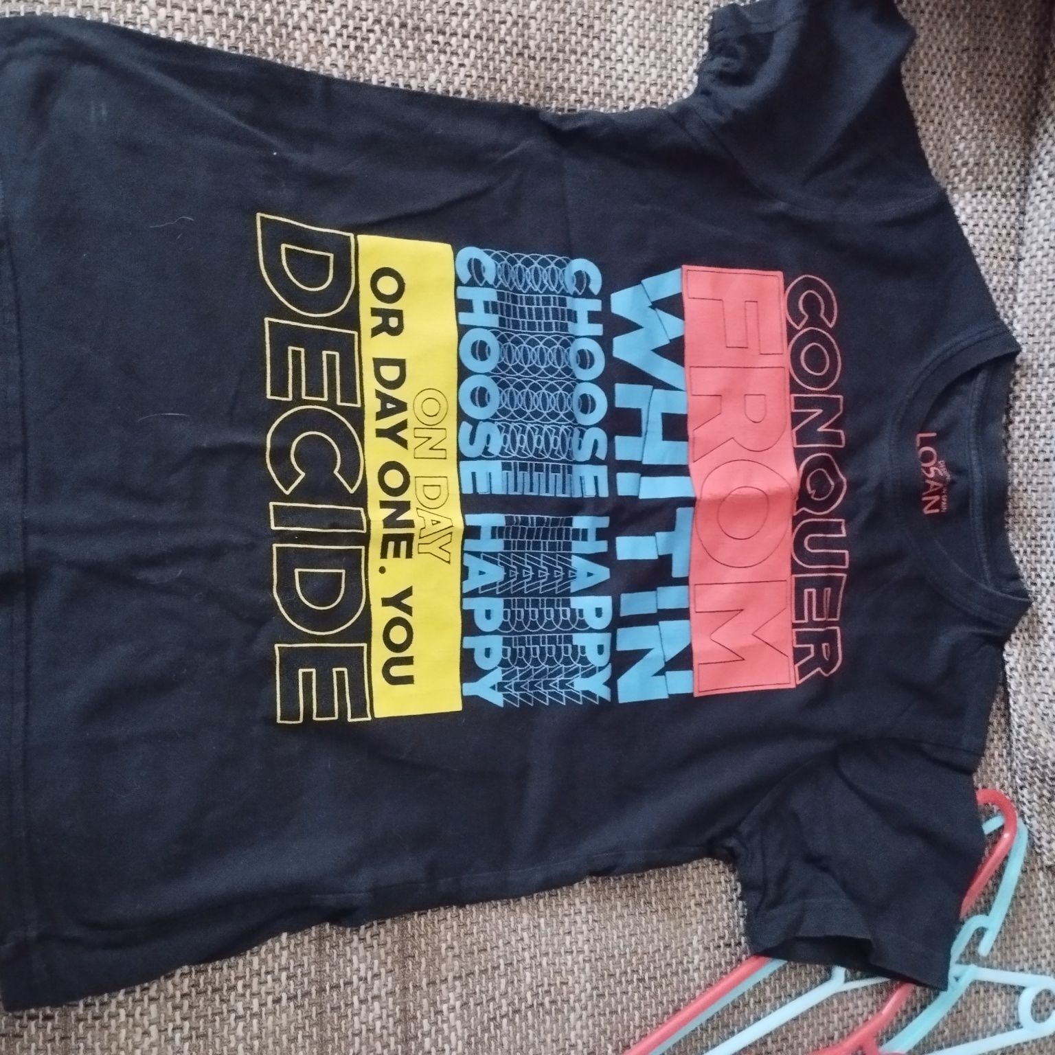 Roupa de rapaz como nova