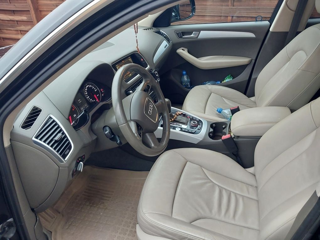 Sprzedam AUDI Q5