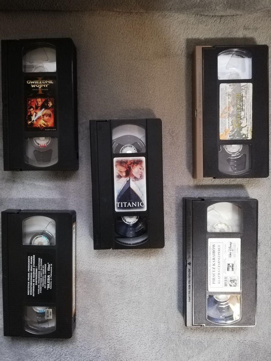 Kasety VHS 5 Filmów ® + 71