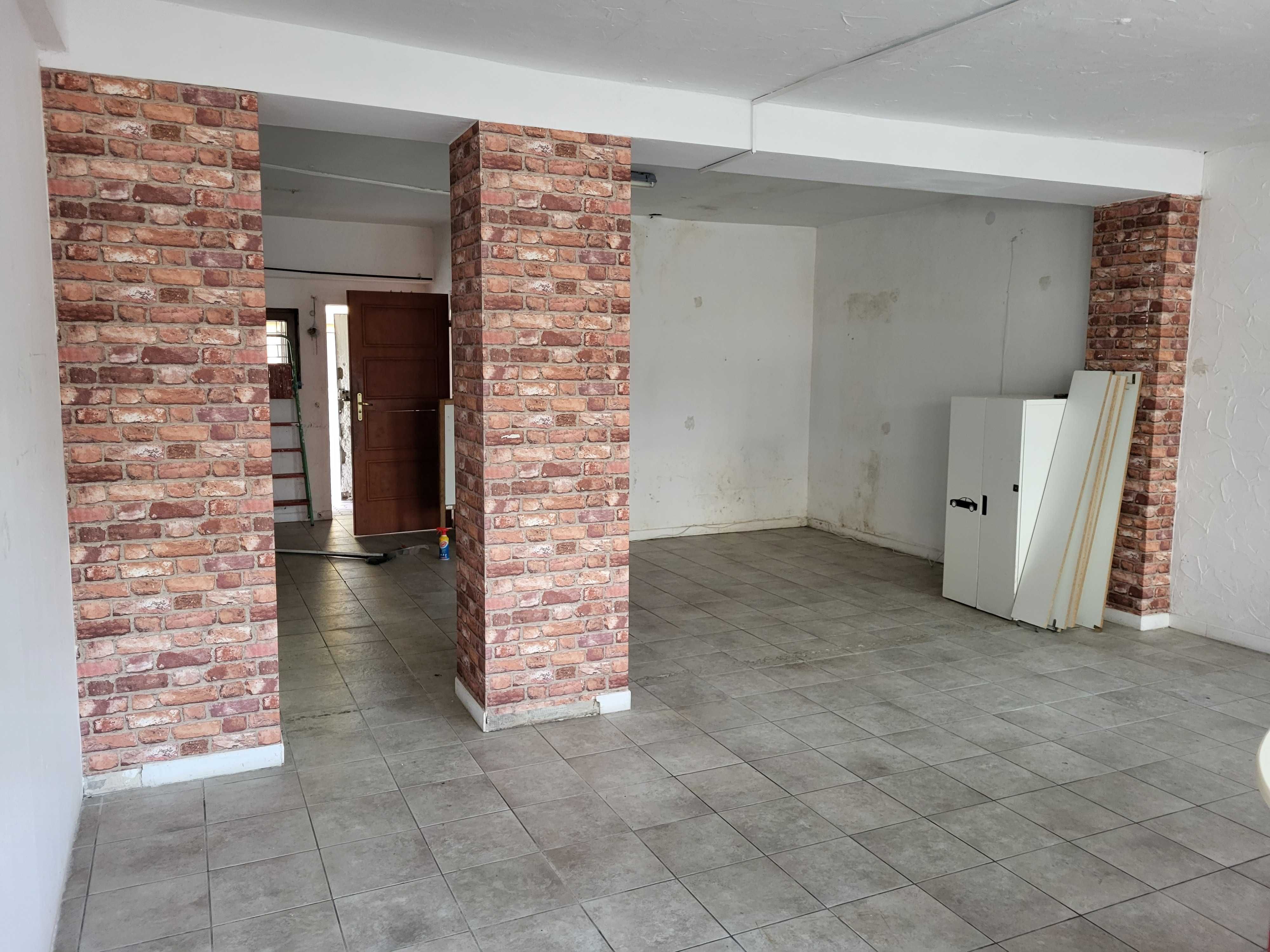 Do wynajęcia lokal usługowy  w centrum osiedla Dąbrowa Górnicza