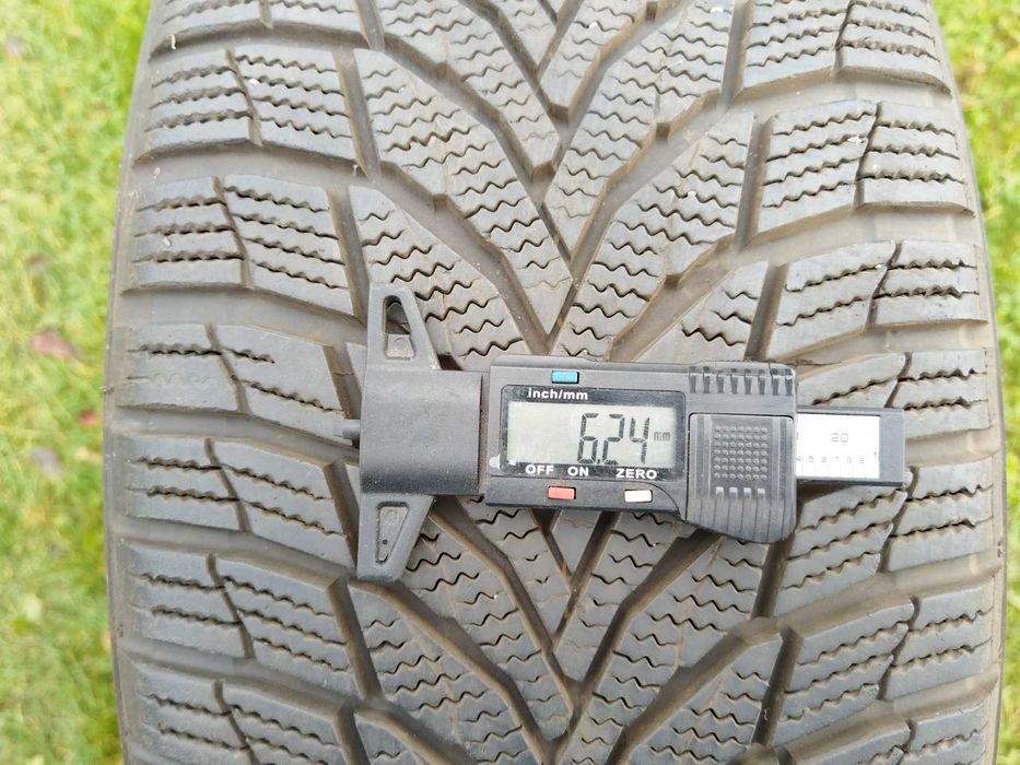 Opony zimowe Nexen 225/55R18 4 szt.