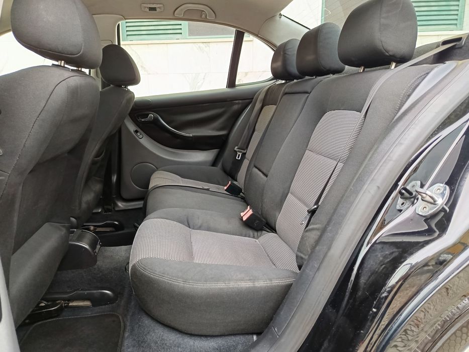 SEAT Toledo 1.9 TDi 110cv 2002 nacional