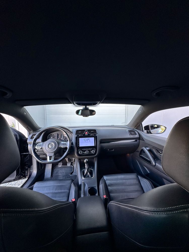 Volkswagen Scirocco TDI ( Trato de crédito)