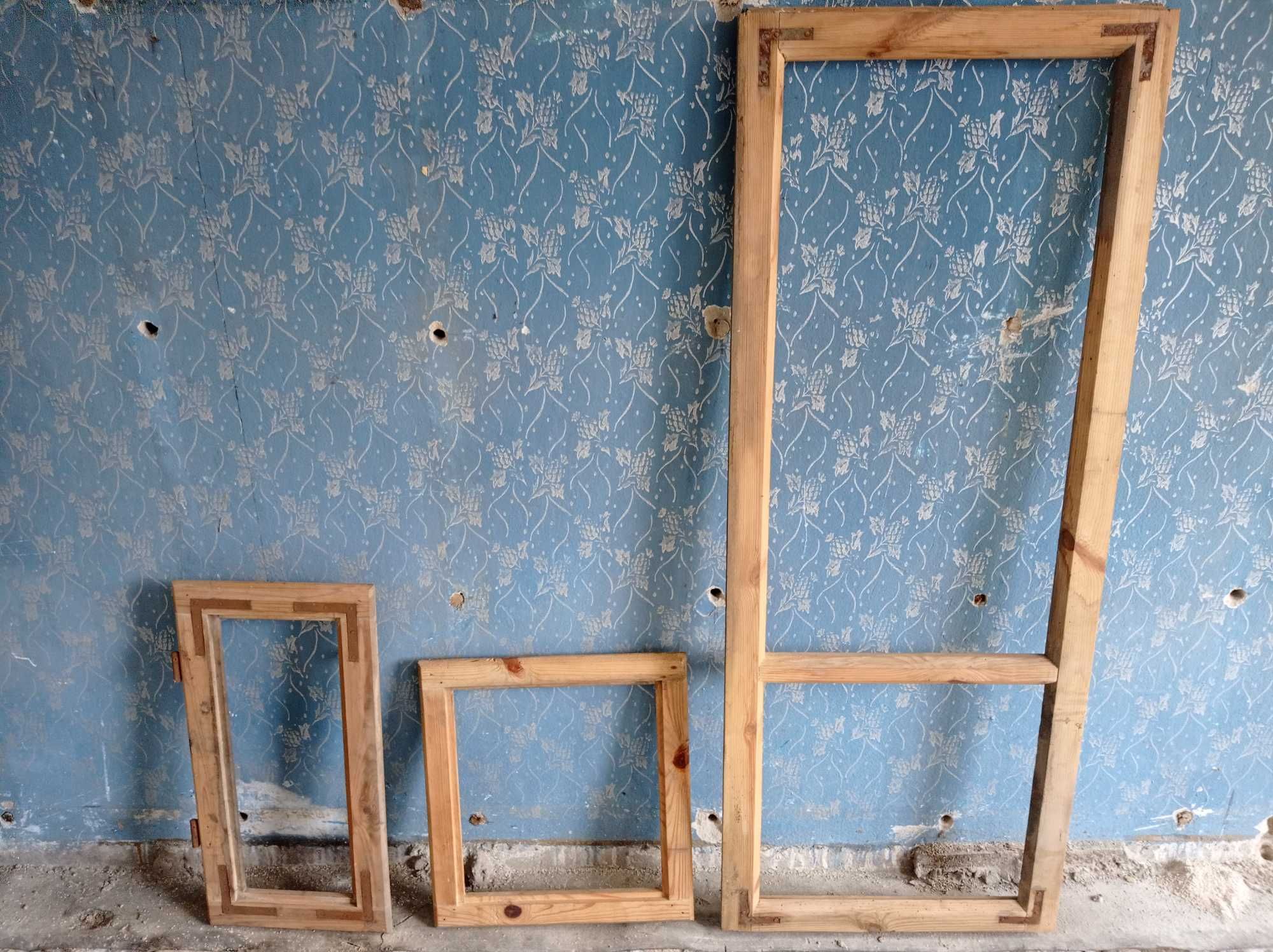 Stare okno drewniane nieużywane