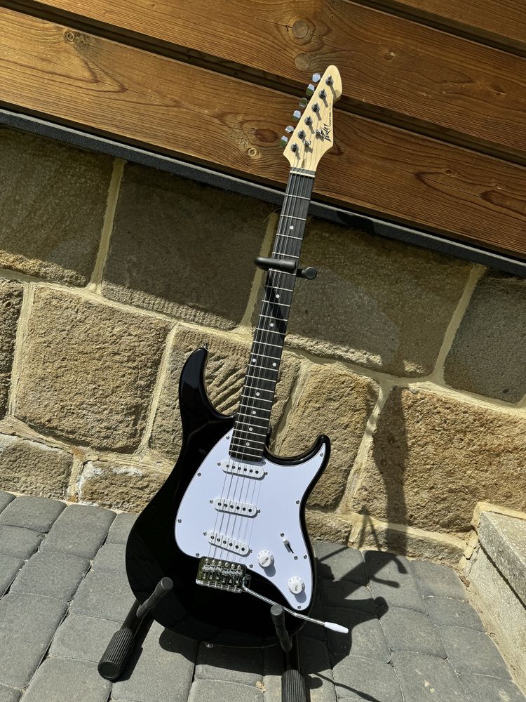 Gitara elektryczna Peavey Raptor Plus, piecyk Marshall MG15GFX