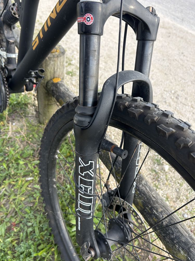Bicicleta praticamente não usada