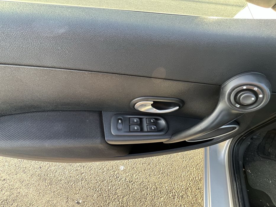 Estou a vender Renault Clio 1.5 DCI