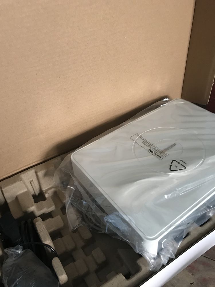 Hikvision DS-7108NI-Q1/8P(D) 8 канальный ip видеорегистратор