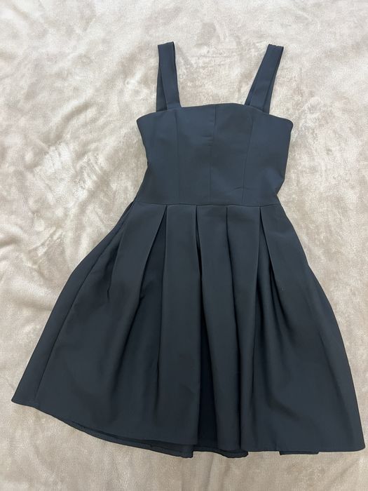 Сукня чорна міні