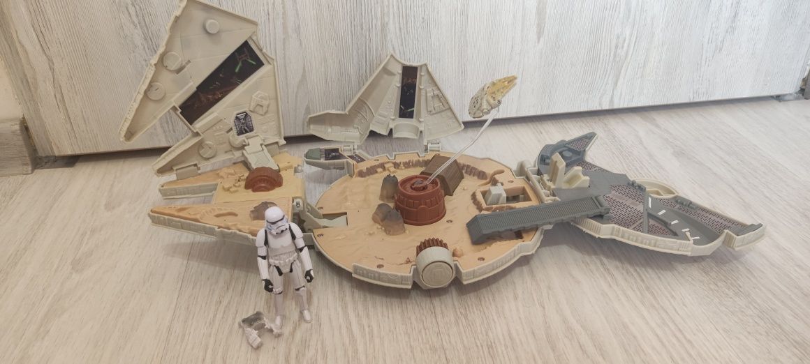 Statek Star Wars Hasbro , rozkładany plus figurka Okazja plus gratisy