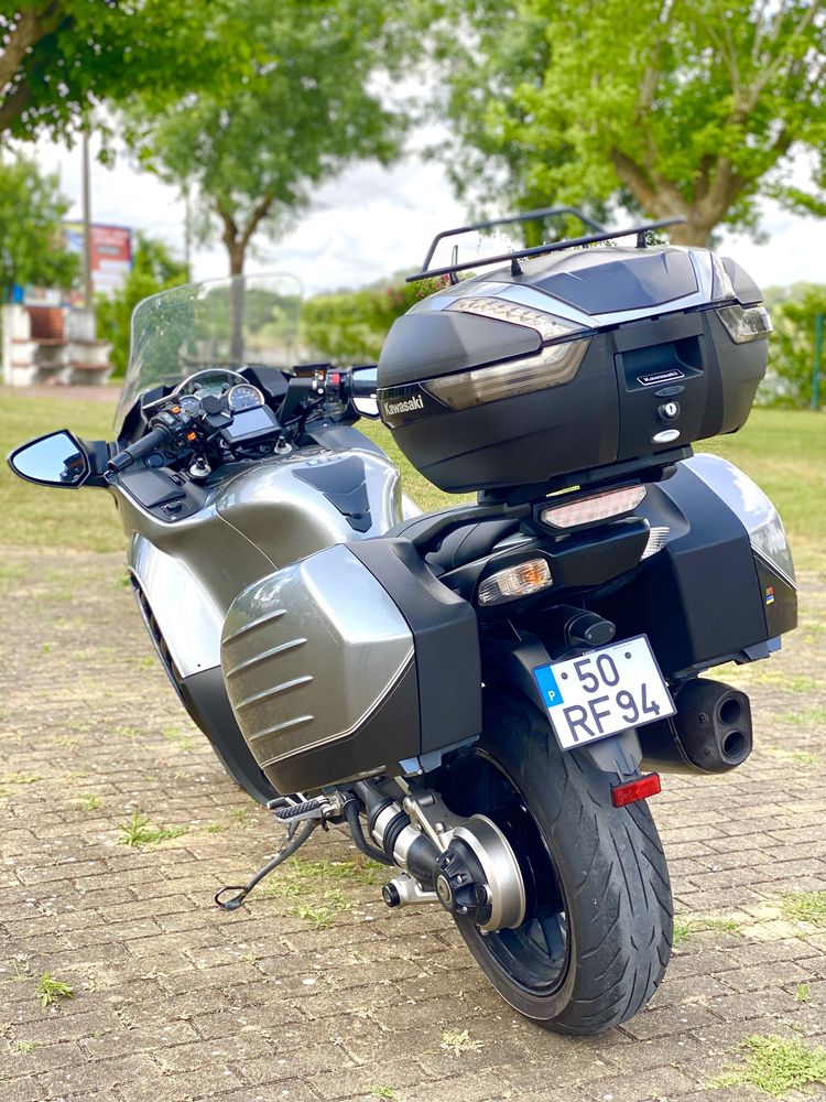 Kawasaki GTR 1400