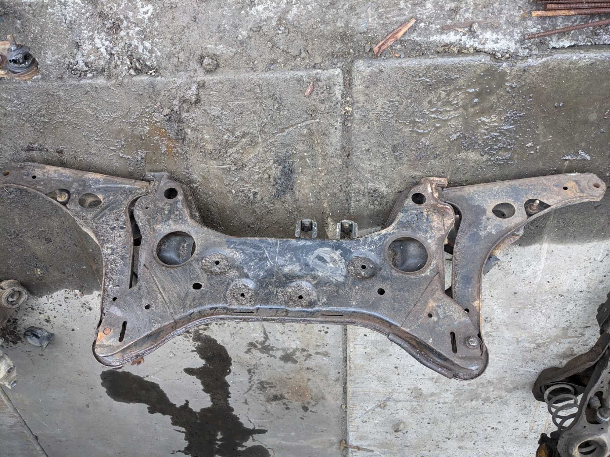 Ford Transit MK5 Sanki Wózek Belka Kołyska Trawers Przód Przednie