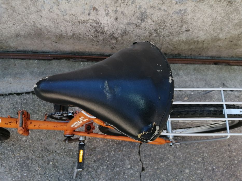 Bicicleta antiga / Alugo