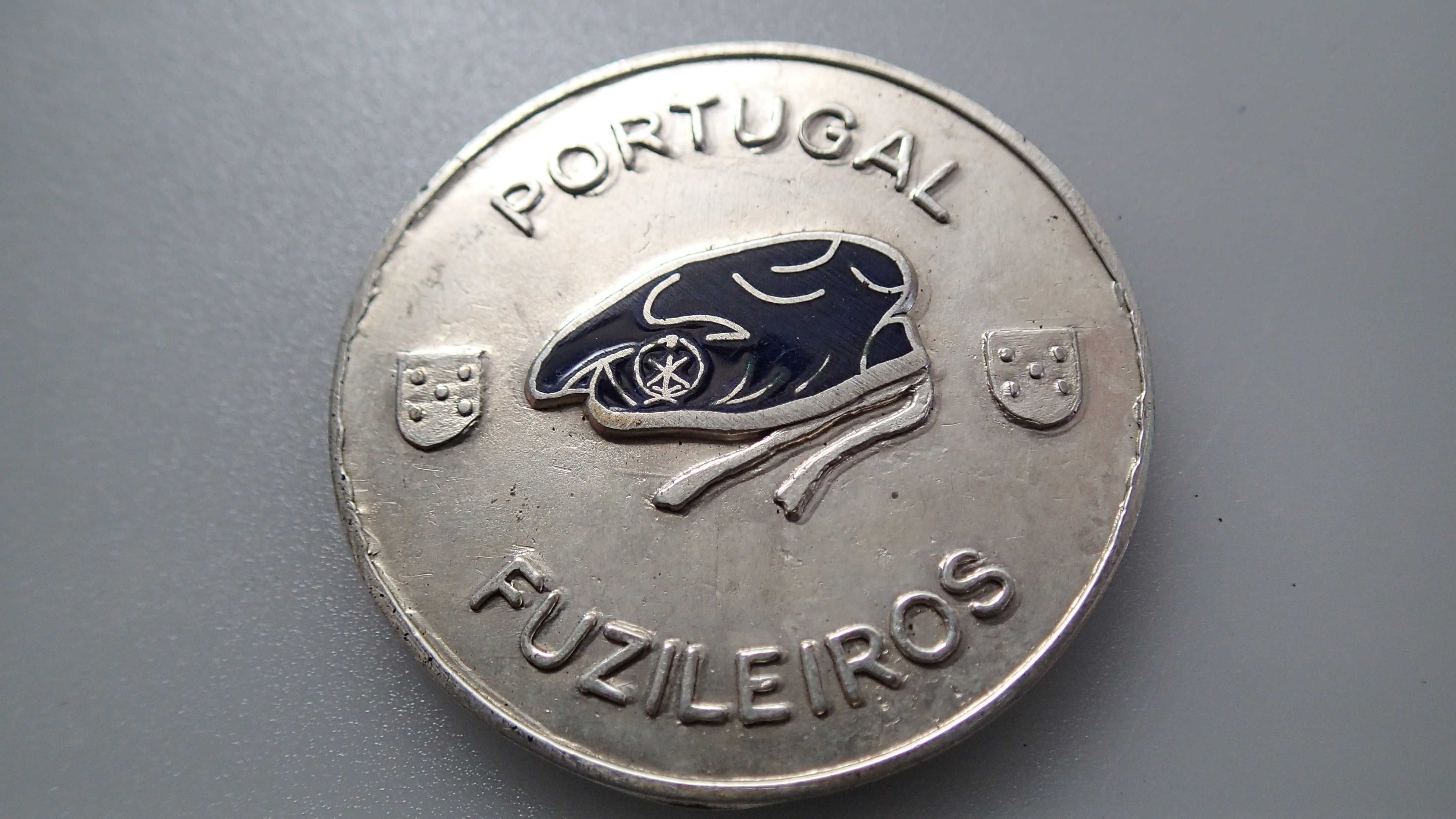 Medalha e Insignia dos Fuzileiros Portugueses