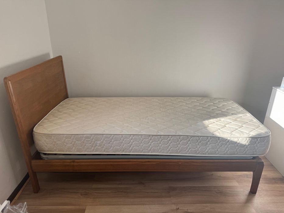 Vendo cama de solteiro