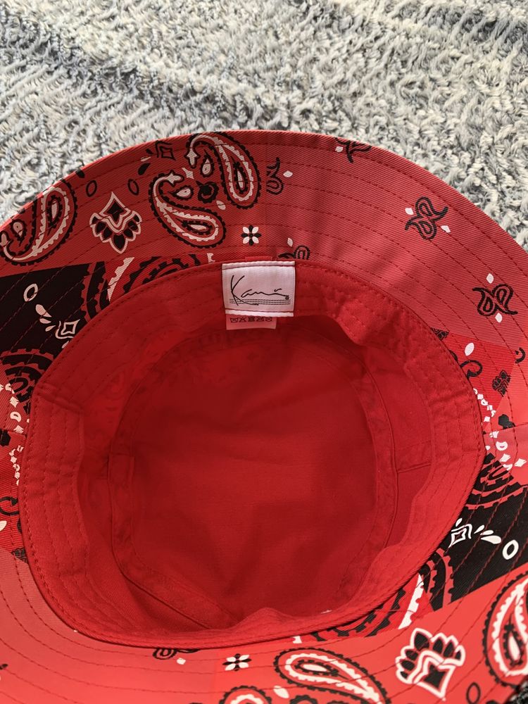 Kapelusz Karl Kani KK Signature Satin Bucket Hat