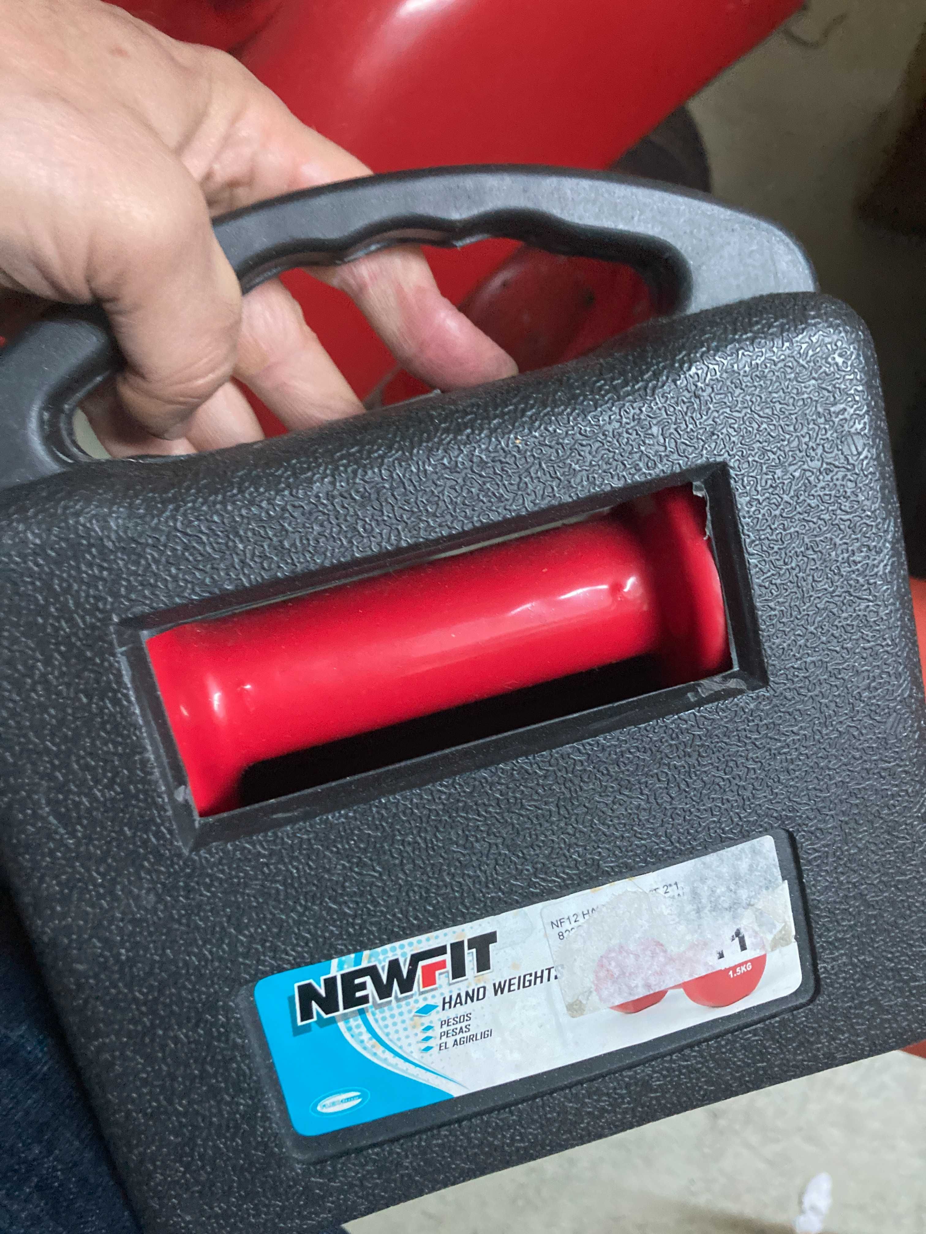 Halteres de 1,5kg, com caixa de transporte, como novos.