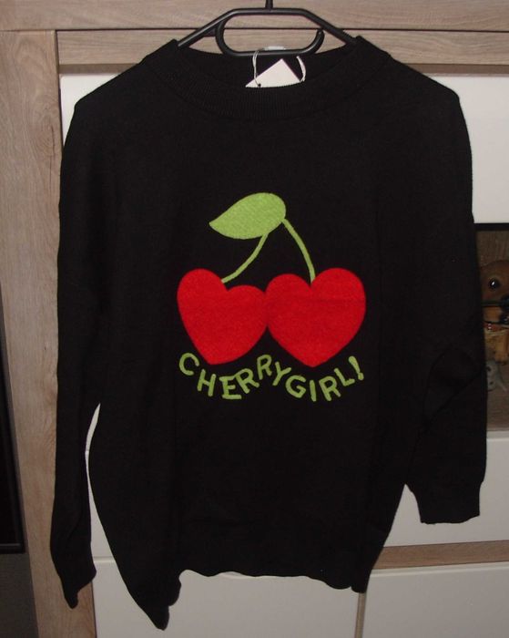 COSMODA_ Gruby _ciepły sweter z Wisienką r. M/L