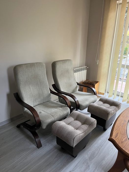 Oddam za darmo używane fotele i stolik