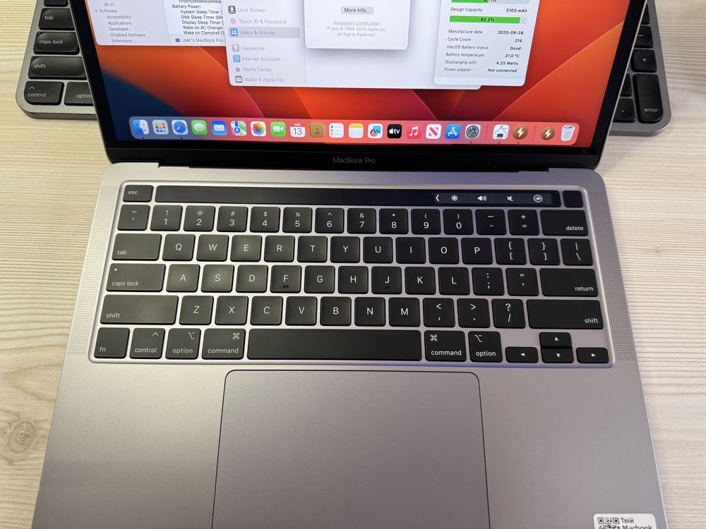 Macbook pro 13 2020 Intel i5 16/256Gb Space M907