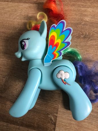 Interaktywny Konik My Little Pony - skacząca Rainbow Dach