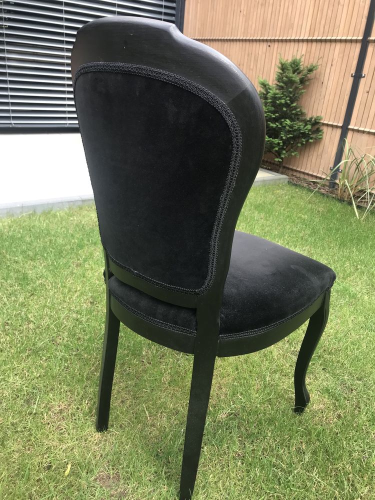 Krzeslo czarne (odrestaurowane)
