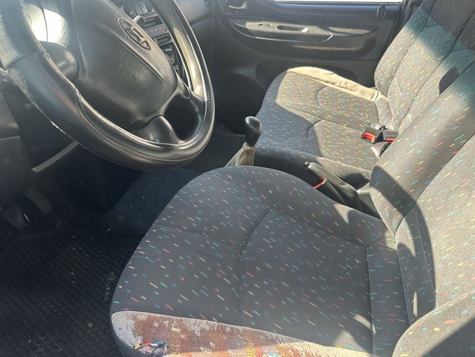 Hyundai H-1