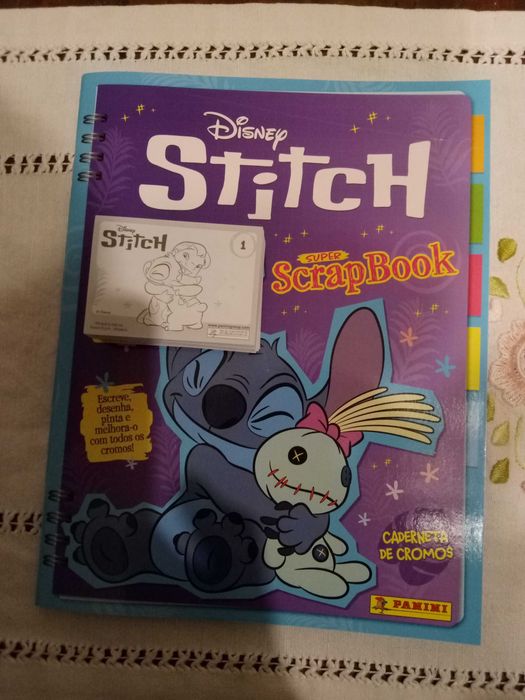Vendo um lote 134 cromos Stitch (2025)