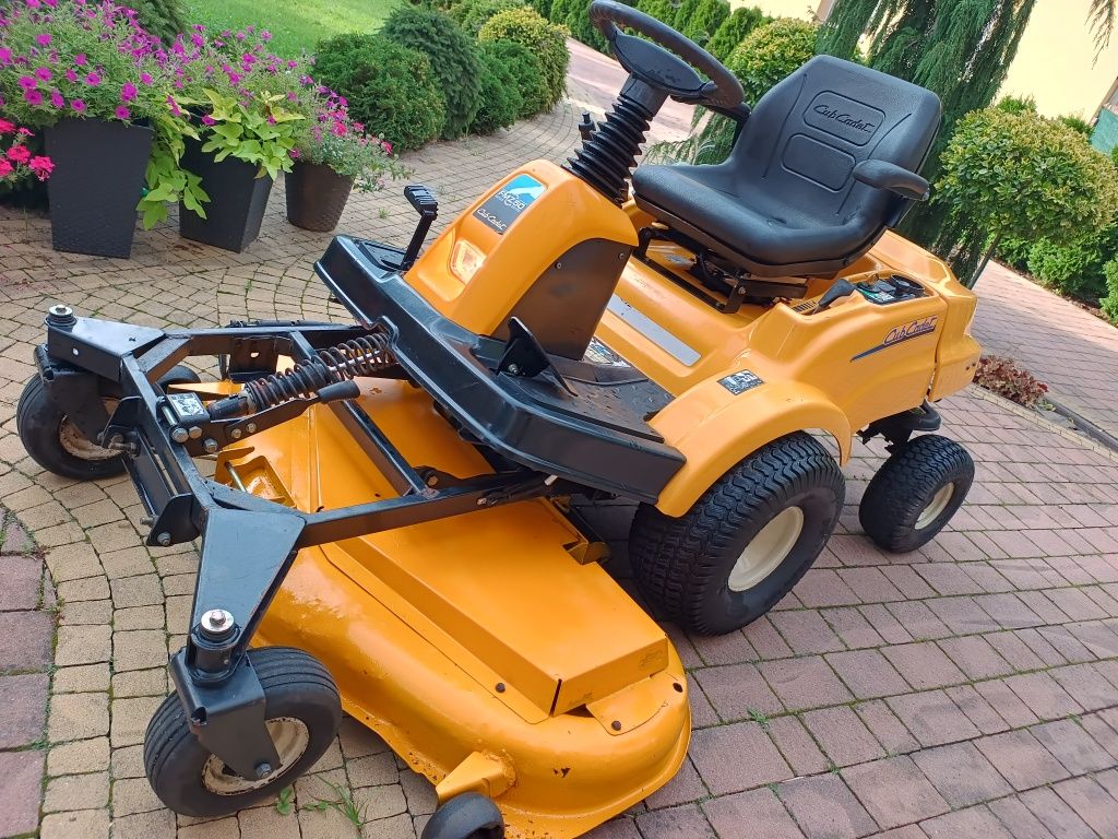 Kosiarka Traktorek Cub Caded Zero Turn 22kM Kawasaki Pompa oleju 135cm