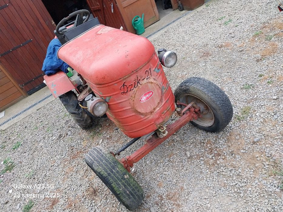 Traktor traktorek