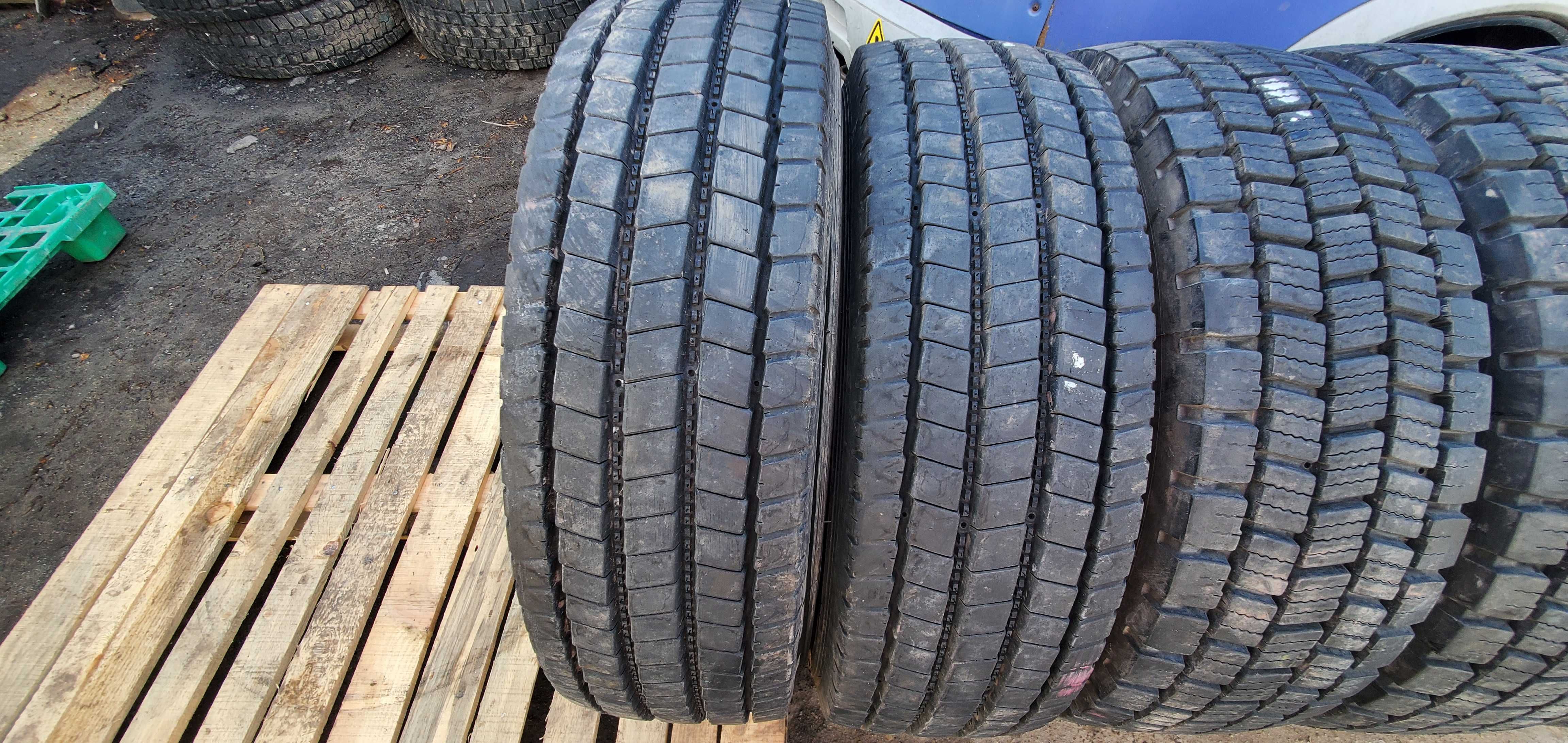 Вантажні шини 235 75 R17,5 Michelin XZE-2,  руль Germany